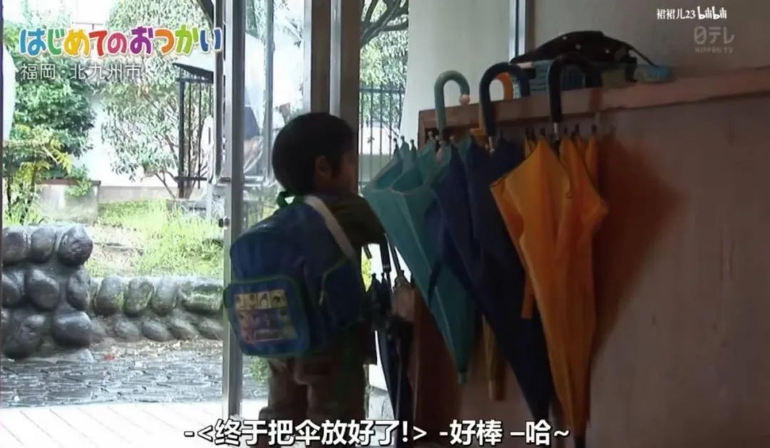 『栀蓝』三岁女孩独自出门采购 | 孩子，是在大人看不见的地方长大的
