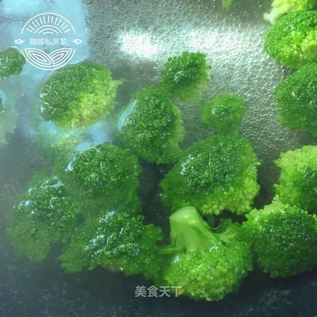 西兰花这样做，全家人夸你是大厨！营养又美味，大人孩子爱吃