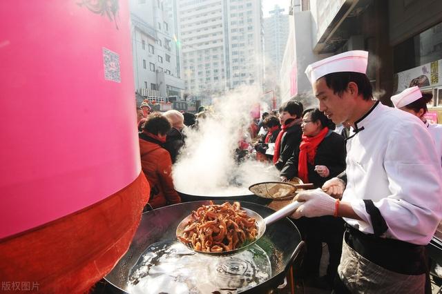 北方的“压缩肉”，50一斤，虽然贵但吃的人不少，酥而不腻劲道