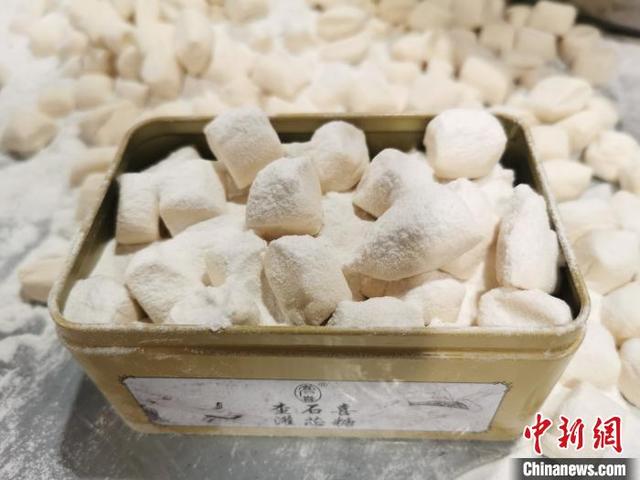 徽州人特色的年味美食：手工灌芯糖