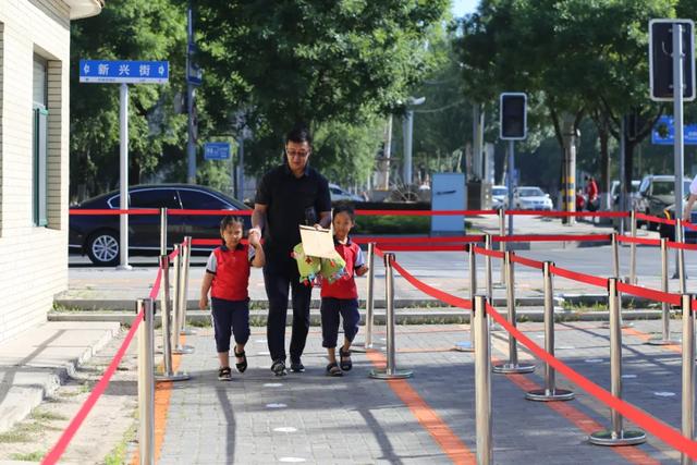 爱心总动员|不负时光 重燃希望 丨 文圣路(主园)幼儿复园一日生活纪实