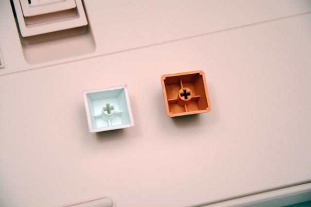 开啤酒小姐姐同款面具，ikbc白无垢樱花机械键盘开箱体验