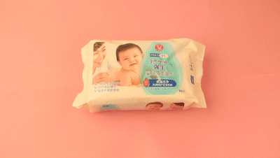 『超级宝妈』同品牌两款婴儿湿巾大PK！从包装到使用感全测评，谁更值得考虑？