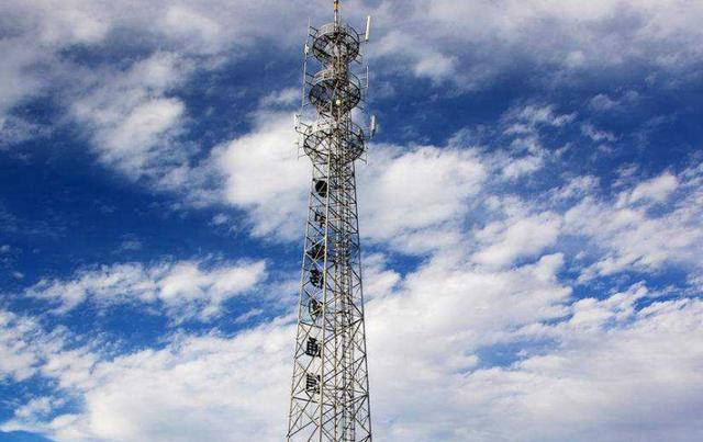 iPhone12使用高通基带，信号稳了？差评：信号还是不行