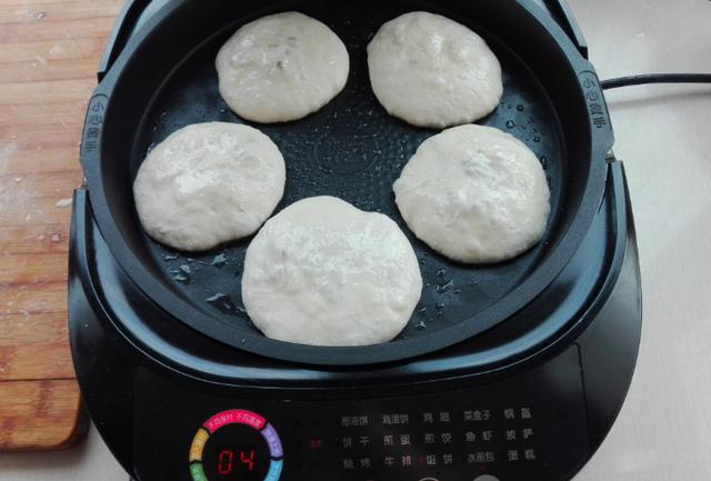 家里苹果吃不完，试一试这个做法，松软香甜，比面包还好吃