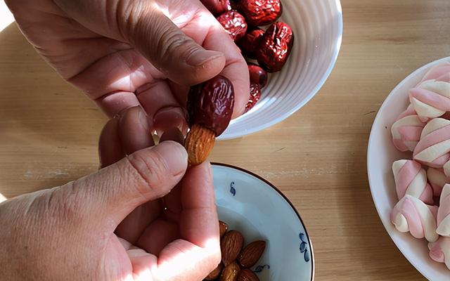 网红小零食奶枣，柔软香甜颜值高，孩子很爱吃，学会不用出去买了