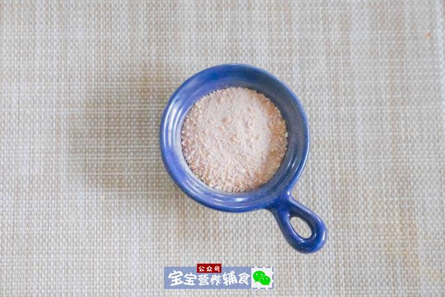 「超级宝妈」春季吃它正合适，一口平底锅就能做！宝宝舔着手指吃光宝宝辅食