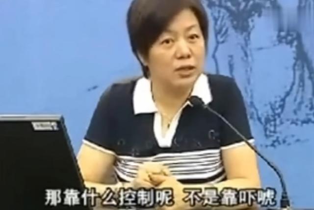 「你的育儿经」从小培养孩子专注力的8种方法，父母记下来，不怕孩子坐不住椅子