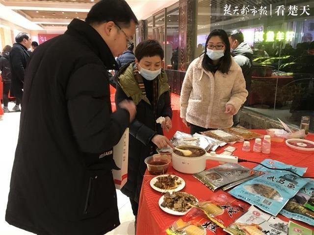 中国餐饮行业发展论坛召开，荆楚优品食材吸引外地餐企目光