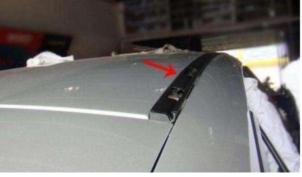 忘带车钥匙怎么办？傻人才砸车窗，聪明人有绝招