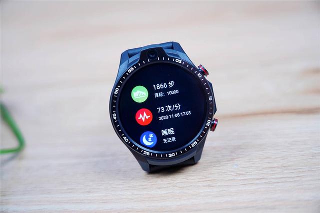 64G内存，双摄、支持独立通话、微信和，这是要取代手机吗