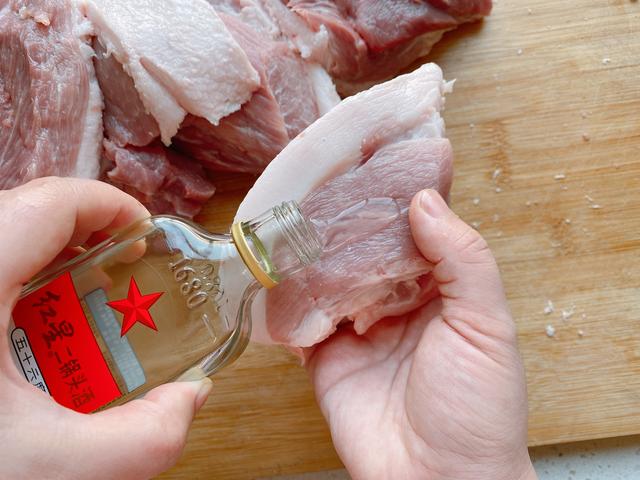 想吃川味香肠不用买了，配方和做法都告诉你，麻辣咸香，味道正宗