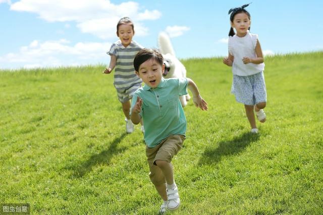 #你的育儿经#董卿告诉你：为什么要给孩子读名著？孩子读名著的好处父母要知道