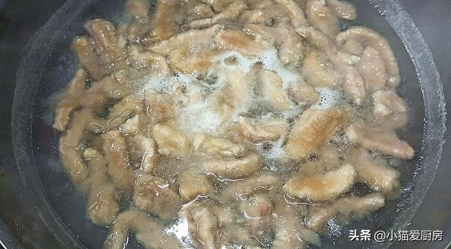 川味滑肉不要再煮汤了，教你做“水煮滑肉”，鲜香麻辣，吃着真爽