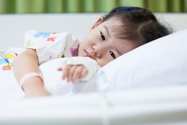 「你的育儿经」想要提高孩子免疫力?别光想着吃补品,这四个方法简单又有效