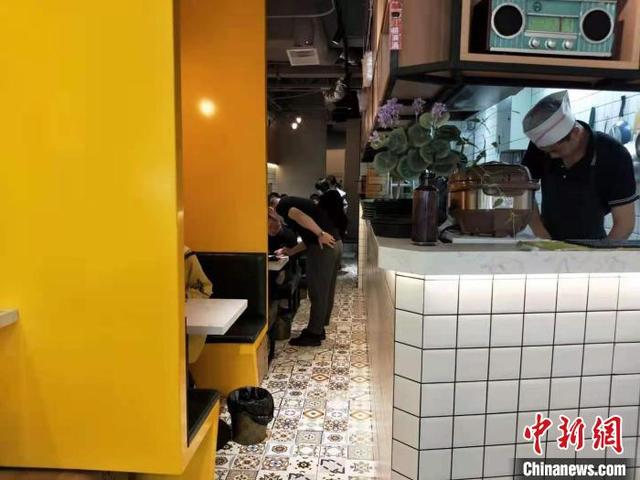 茶餐厅|“85后”港青山西开店记：一路向北传递港味文化