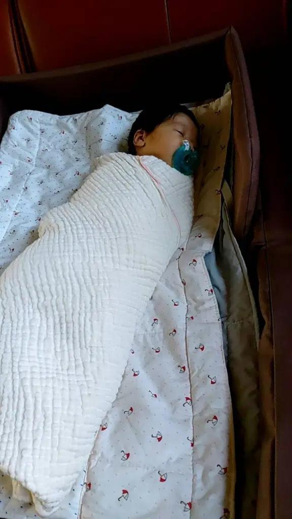 「超级宝妈」拜托，让高需求宝宝睡着吧！