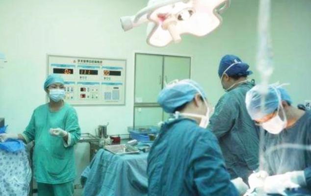 「你的育儿经」“医生我怕疼，我要剖腹产”，手术滥用的背后，自然分娩何去何从