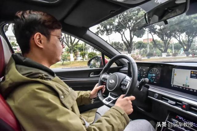 不相信2.0T B级车才6个多油？实测直接打脸同事