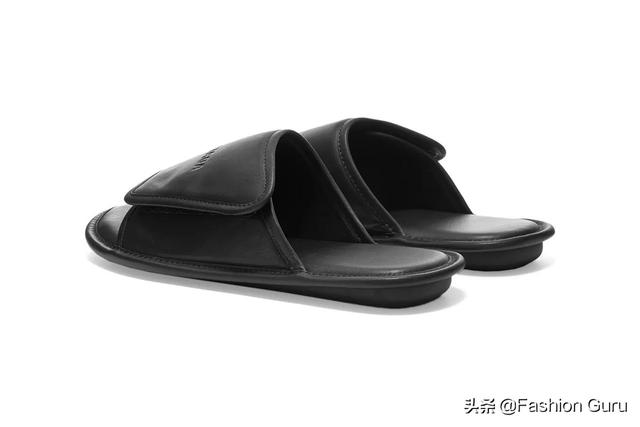 时尚迪科Balenciaga 推出全新上乘皮革家用拖鞋