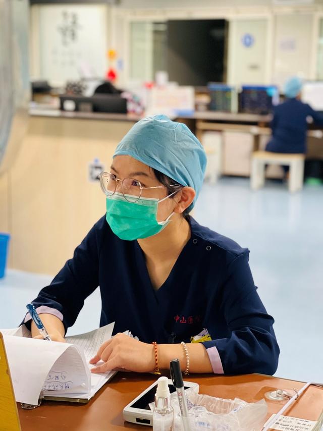 丽丽|Hi~ o(*￣￣*)ブ 乘风破浪的ICU姐姐们