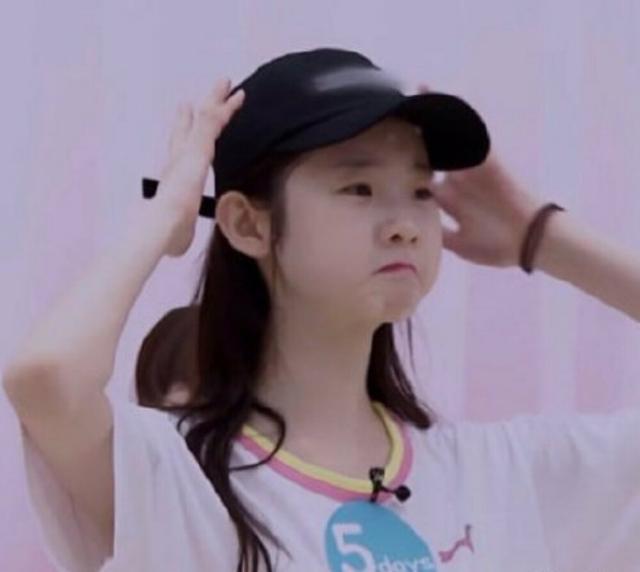 沐若清辰|仙女张艺凡为什么那么爱哭,知道她的家庭后,真的让人心疼