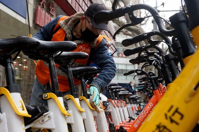 【新华网客户端】首个共享单车消毒标准发布 为百姓出行保驾护航