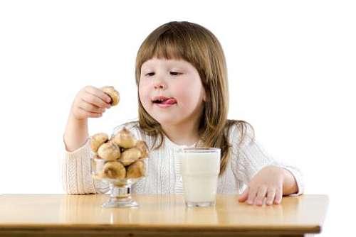 「超级宝妈」孩子缺钙就吃钙片？其实多吃这6款食物补钙效果会更好