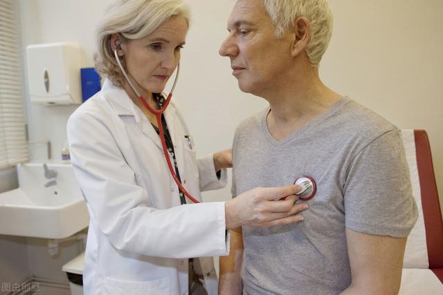 心脏脆弱的人，要尽量避开这4件事，或能减轻心脏的负担，别大意