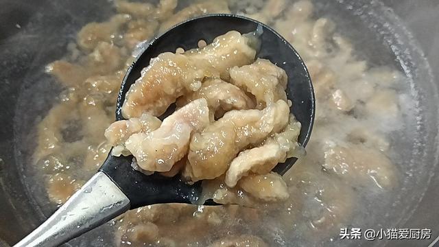 川味滑肉不要再煮汤了，教你做“水煮滑肉”，鲜香麻辣，吃着真爽