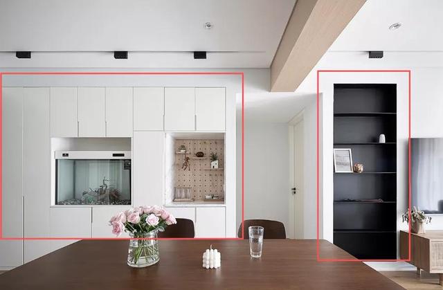 难怪入墙设计广受小户型喜欢，门入墙省空间、水龙头入墙高级