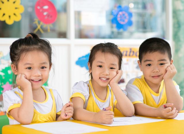 「你的育儿经」我一个孩子都带不好,为什么幼师可以同时照顾这么多孩子?