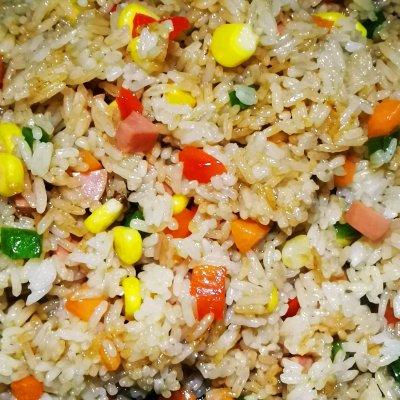 一学就上手的五彩蔬丁凤梨炒饭，小白也能1秒变大厨