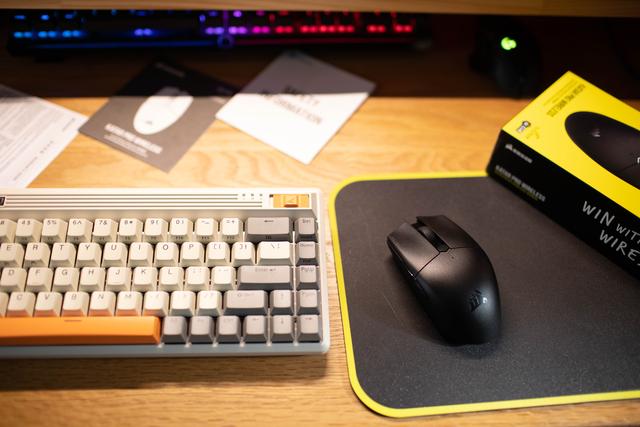 均衡的无线双模游戏鼠标，KATAR PRO WIRELESS