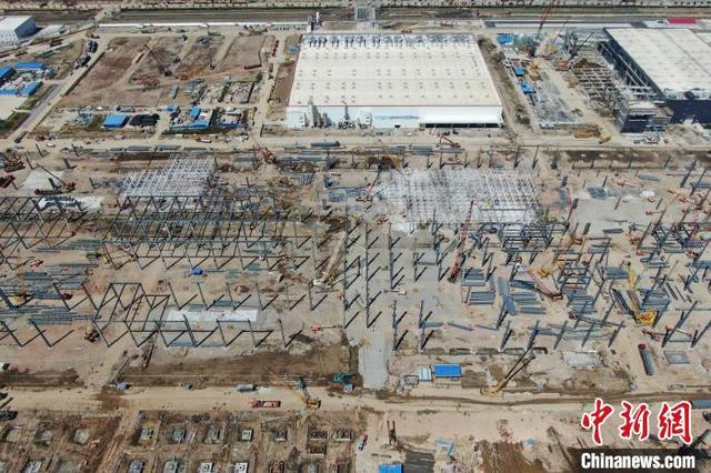 【环球网】特斯拉上海超级工厂二期建设已初具规模