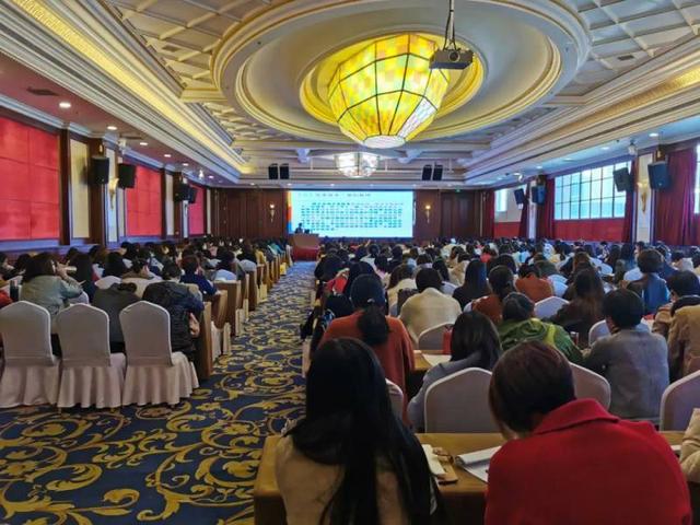 青岛西海岸新区民办幼儿园园长研修班举办