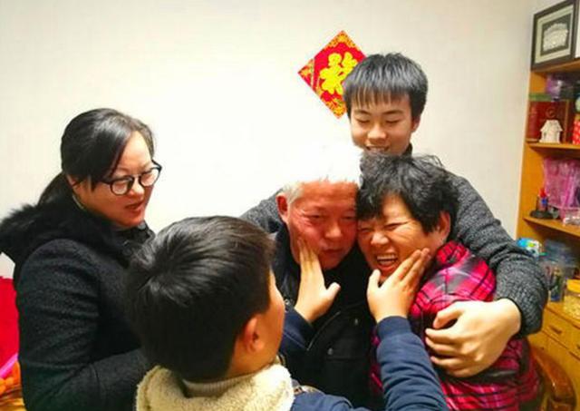 【超级宝妈】“隔辈亲”偏心到什么程度？引网友热议：我家娃2岁资产就比我多