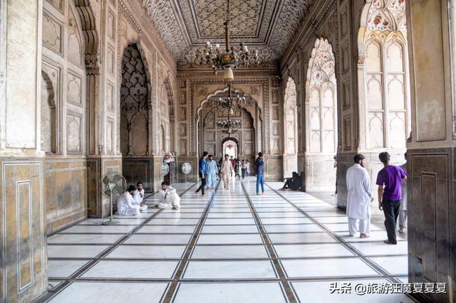 旅行百事通：莫卧儿最有代表性建筑、世界最大清真寺之一，就在巴基斯坦拉合尔
