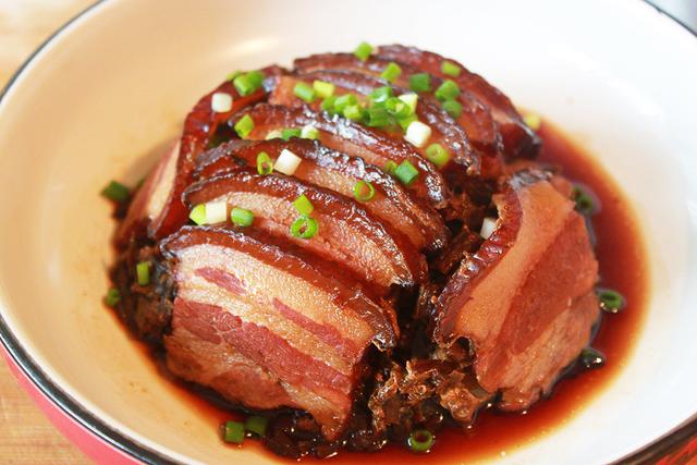 成都|过年谈吃｜成都人的年夜饭餐桌都有啥？