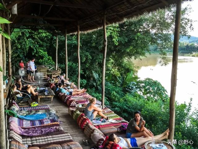 旅行百事通▲山洞里藏上万尊佛像，东南亚隐藏的人间宝地