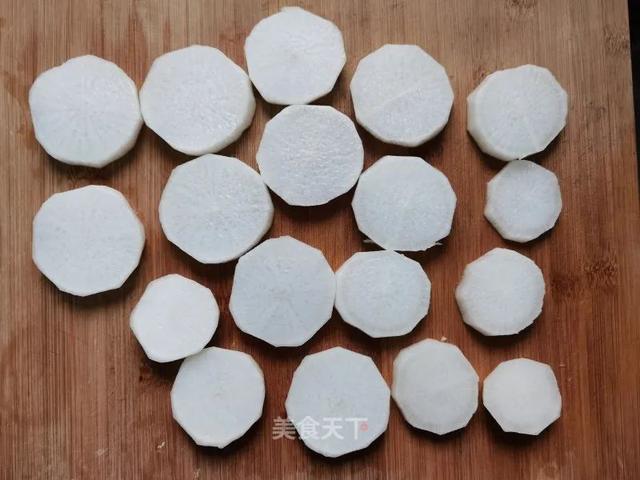 浇汁萝卜：冬日萝卜赛人参，软糯鲜香，比肉都好吃