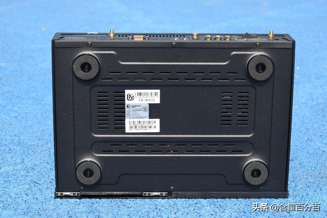 四世同堂，系统优化升级的海美迪H200 PRO蓝光播放器