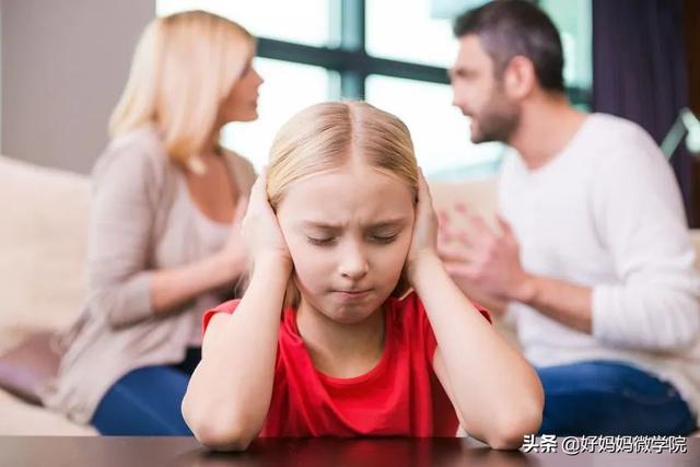 #超级宝妈#孩子还小，就随便可以逗着玩儿？