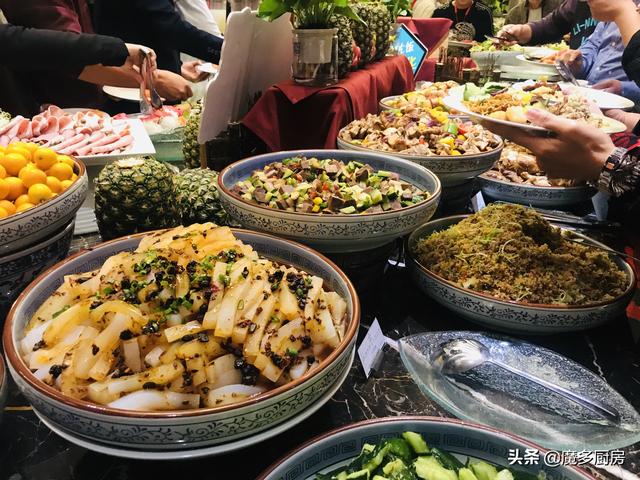 人均200+的五星级酒店自助餐，怎么吃才能回本？