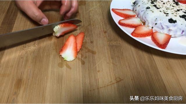 圣诞节，用南瓜、草莓等7种食材做“圣诞蛋糕”，好看好吃真开心