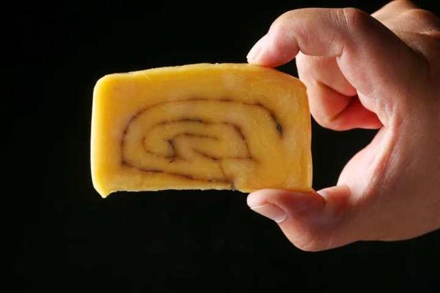 来自陕北的黄米年糕，吃出来的软糯儿，枣香浓郁！煎炸蒸皆可