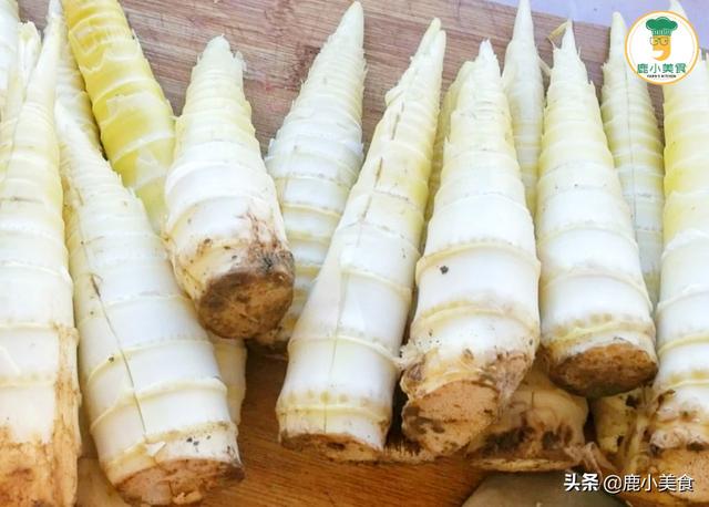 食材为何要焯水？原来海鲜、肉类、蔬菜各有不同，教你焯水技巧