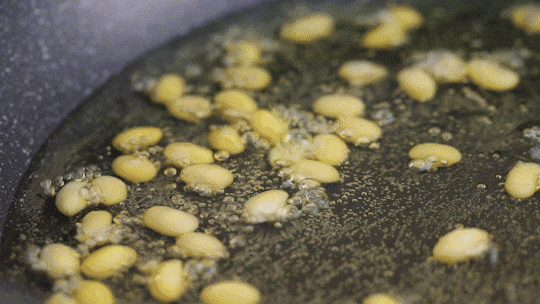 3分钟就能学会，欲罢不能的酸辣粉，秒杀街边小吃店