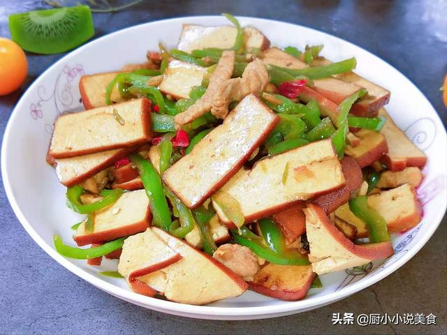 最爱的1道下饭菜，闻着都香，荤素搭配，营养开胃，天天吃都不腻