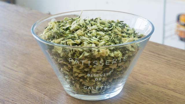 包子还是这种馅的最好吃，鲜美多汁皮薄馅大，比吃肉还香，吃不腻